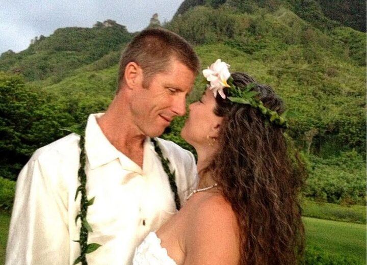 intimate kauai beach wedding ceremony north shore hanalei